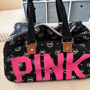 RARE VNTG VS PINK 86 Crest Rolling Duffle Bag Luggage Y2K McBling Black